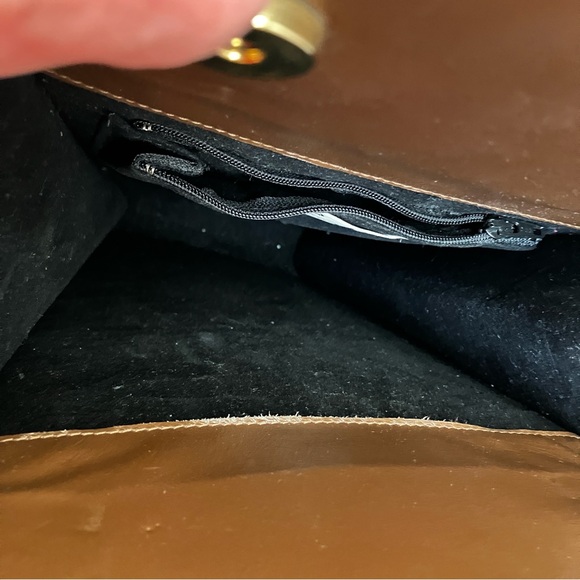 VTG Safi brown leather rectangular bag w/chain shoulder strap - Picture 7 of 10